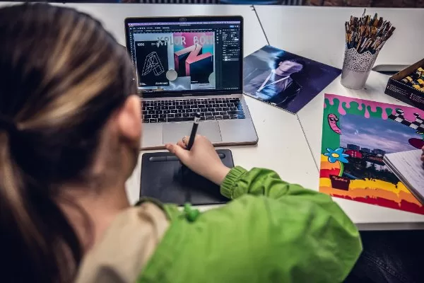 types of graphic design