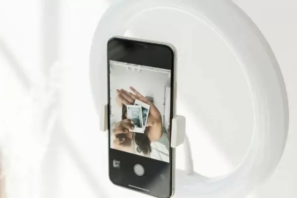 Choosing the right niche helps maximize reach and engagement