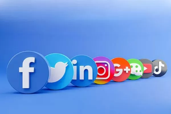 A structured approach to selling effectively on social media